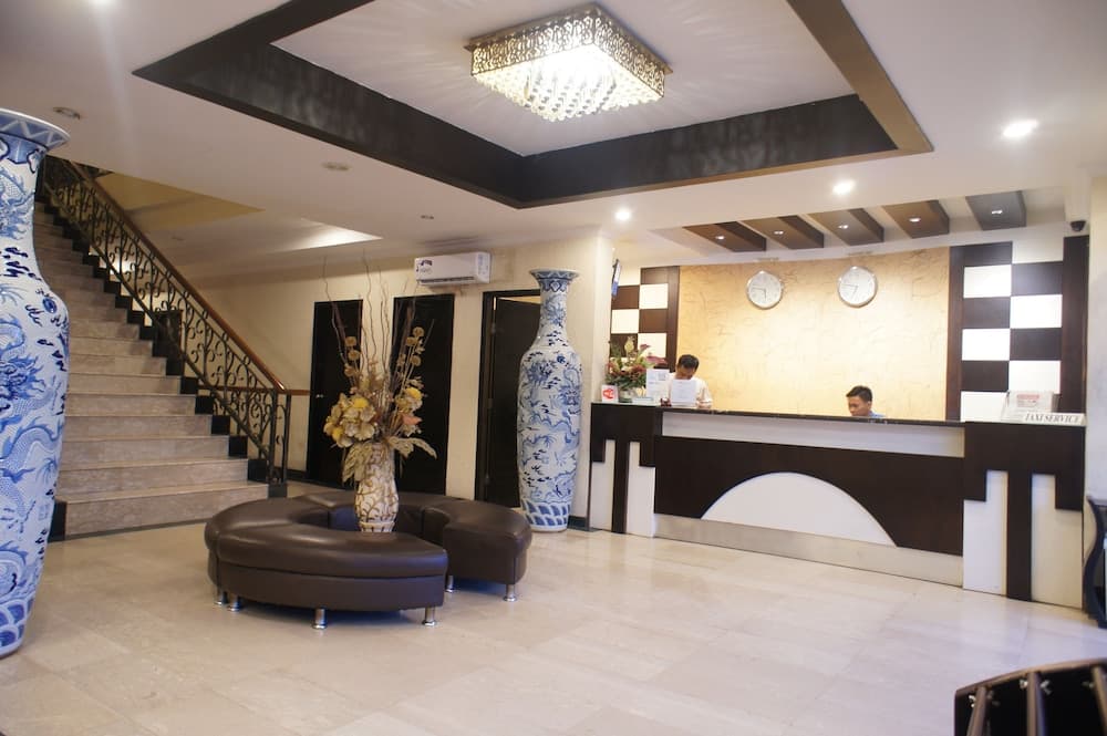 Sky View Hotel photo 8
