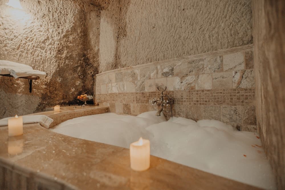 Serenus Cave Suites photo 8