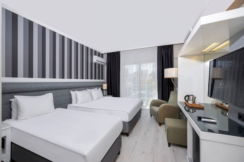 Dedeman Kemer Resort - Ultra All Inclusive photo 9