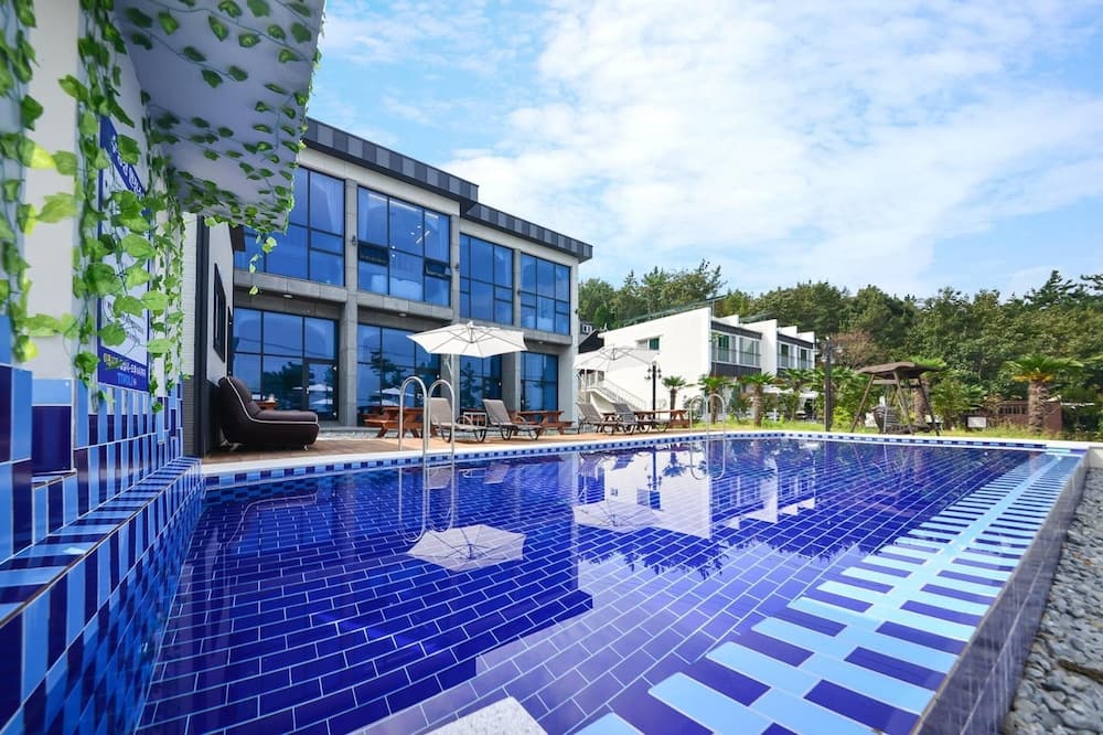 Yeosu Tivoli Pension photo 8