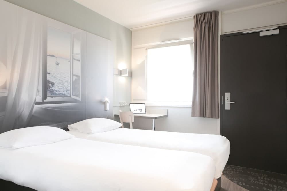 B&B HOTEL Hyères photo 8