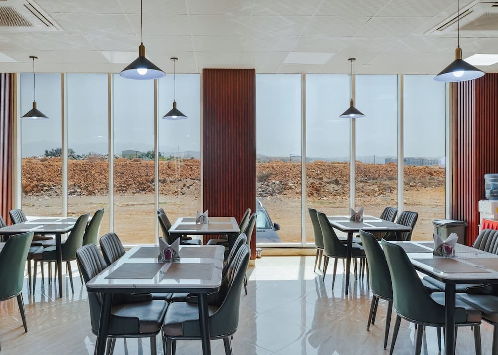 Muscat Hills Hotel photo 3