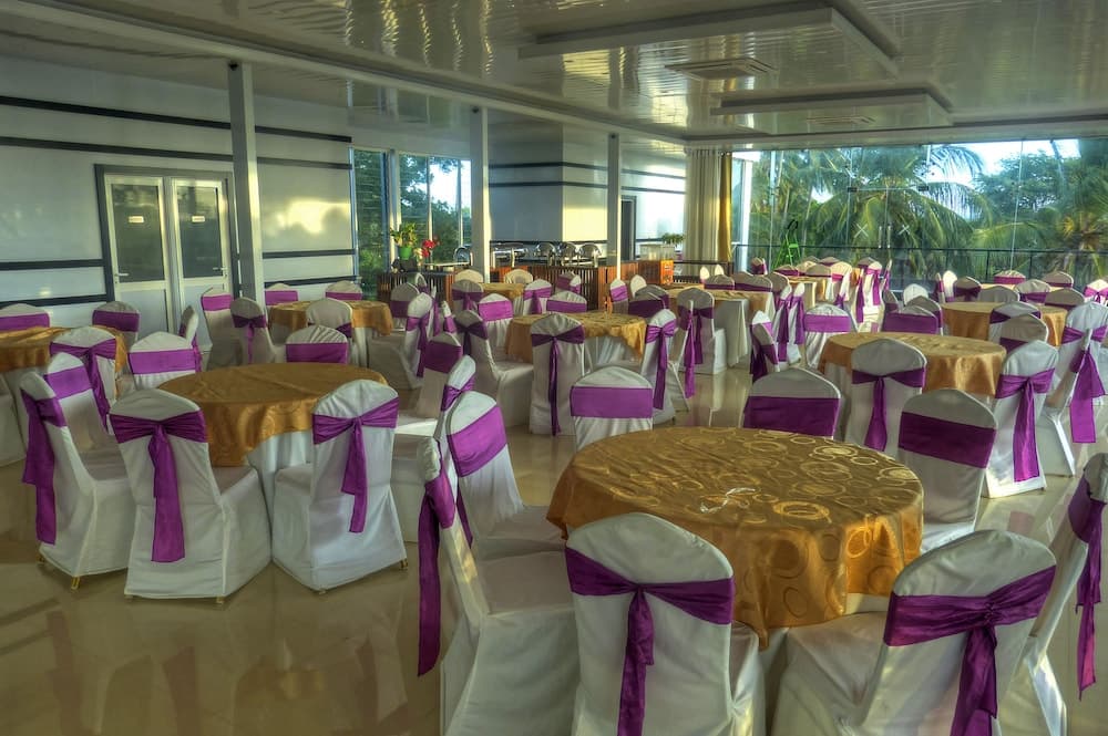 meeting & event spaces