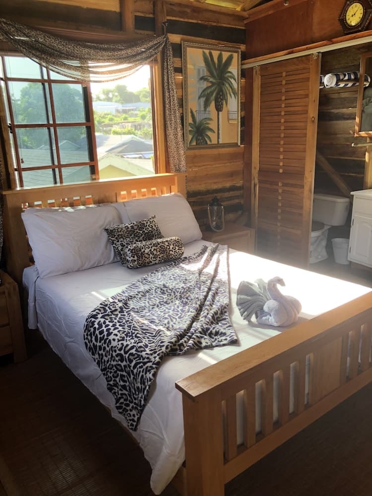 The Blue Mahoe Treehouse photo 4
