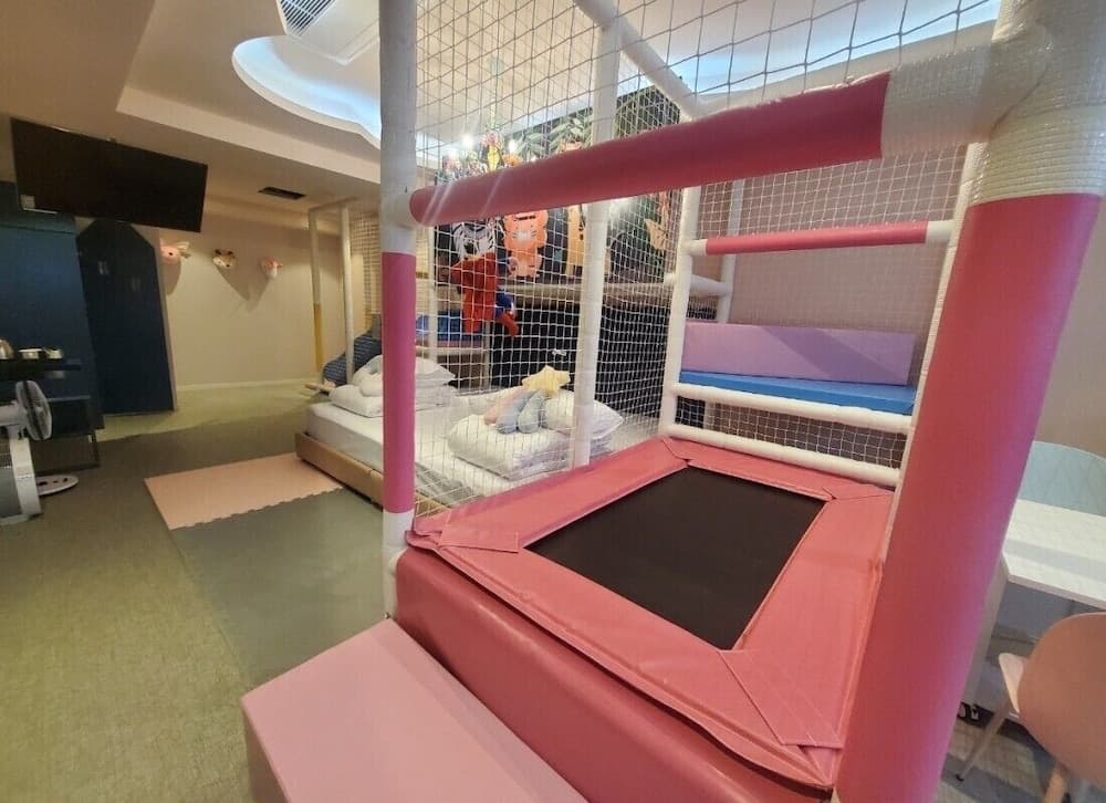 Almond Kids Hotel photo 8