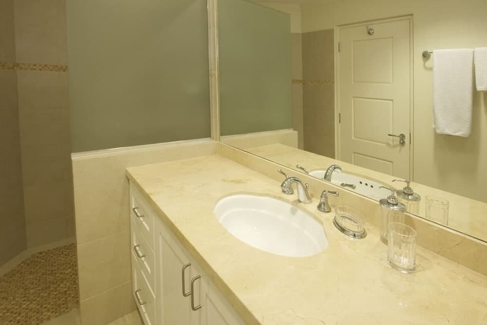 Palm Beach 110 3 Bedroom Condo photo 5