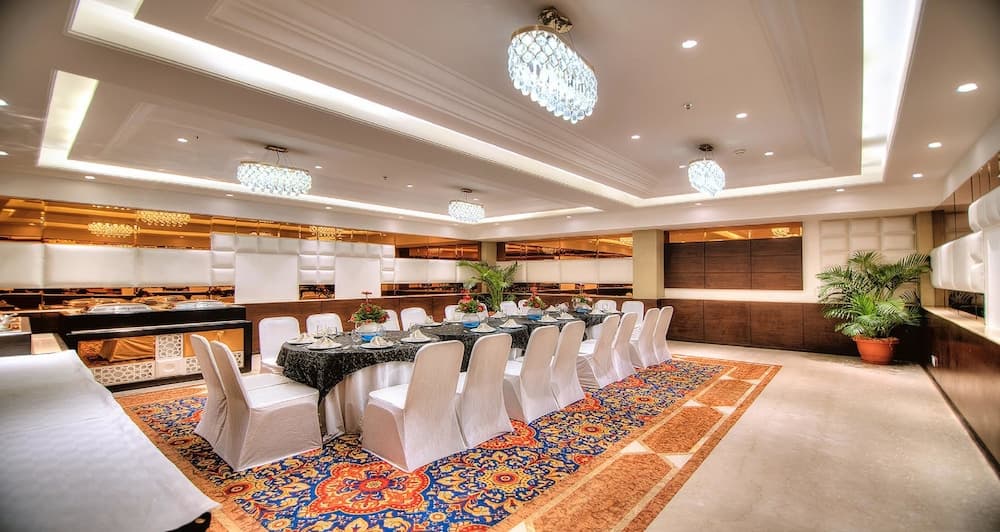 meeting & event spaces