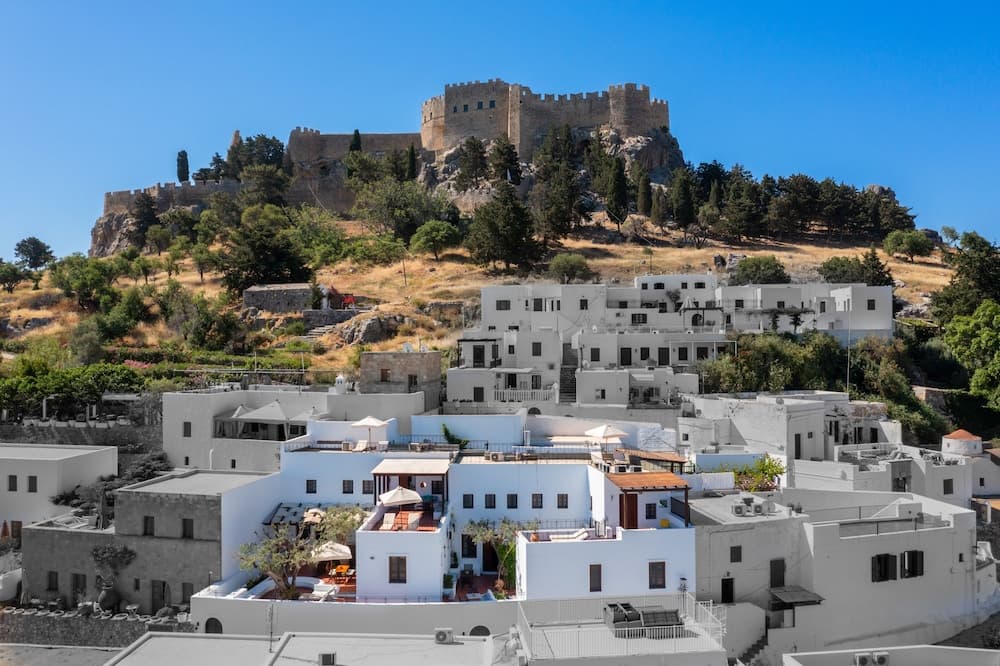 Maris Lindos, Suites and Apartments