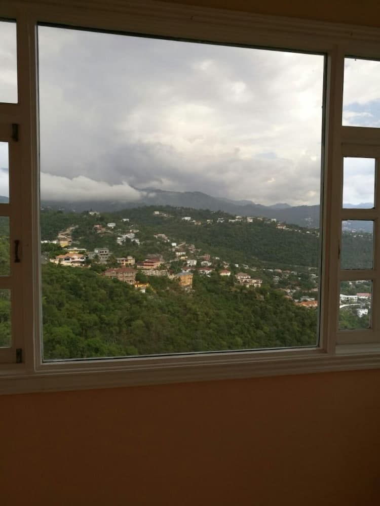 Chancery Hall Hideaway Guest Apt photo 6