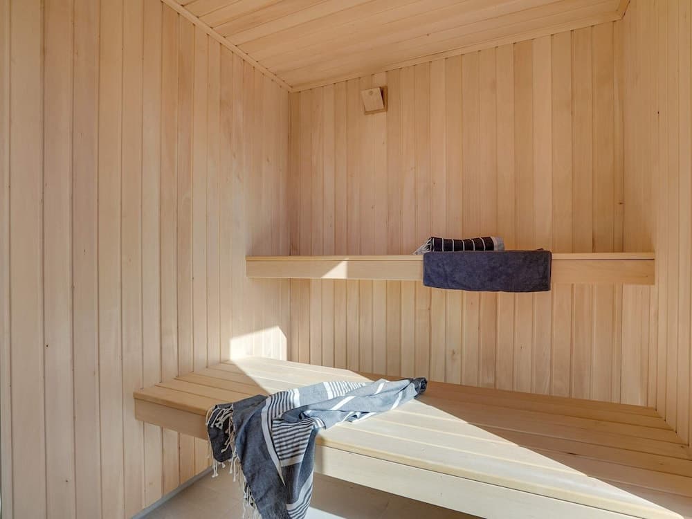 Spacious Retreat for 20 - By Traum Ferienwohnungen photo 5