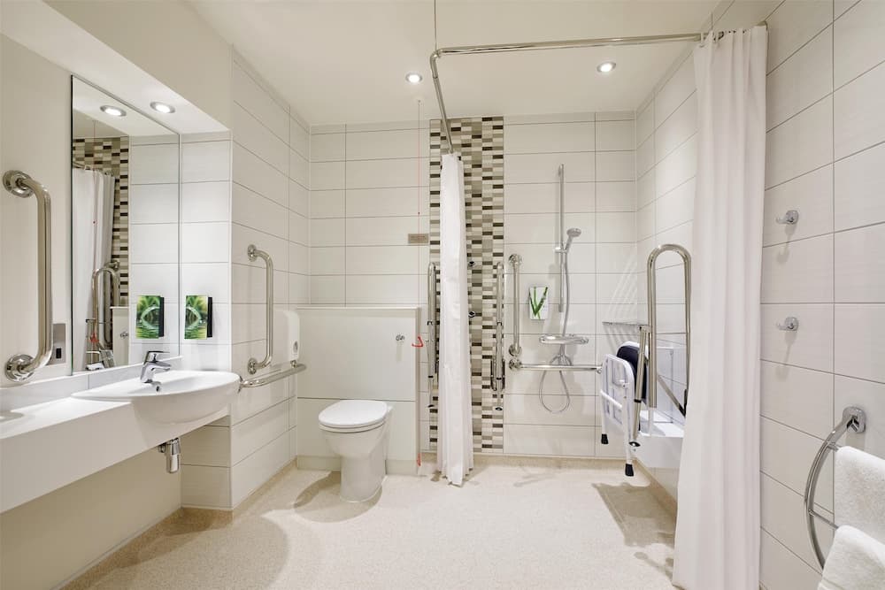 Premier Inn Epsom Town Centre photo 5