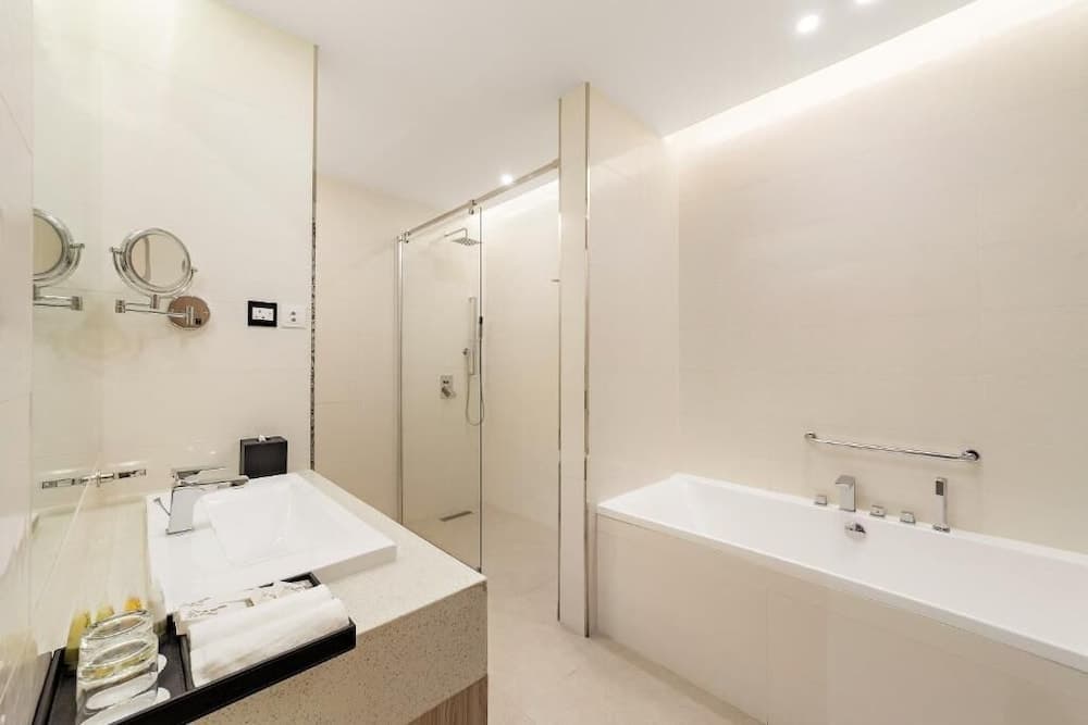 Barcelo Hotel & Residences, Bahrain photo 6