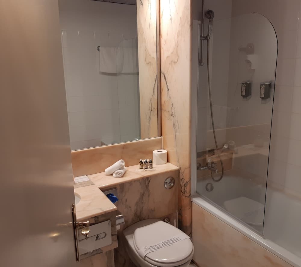 Hotel Regina Wengen photo 8