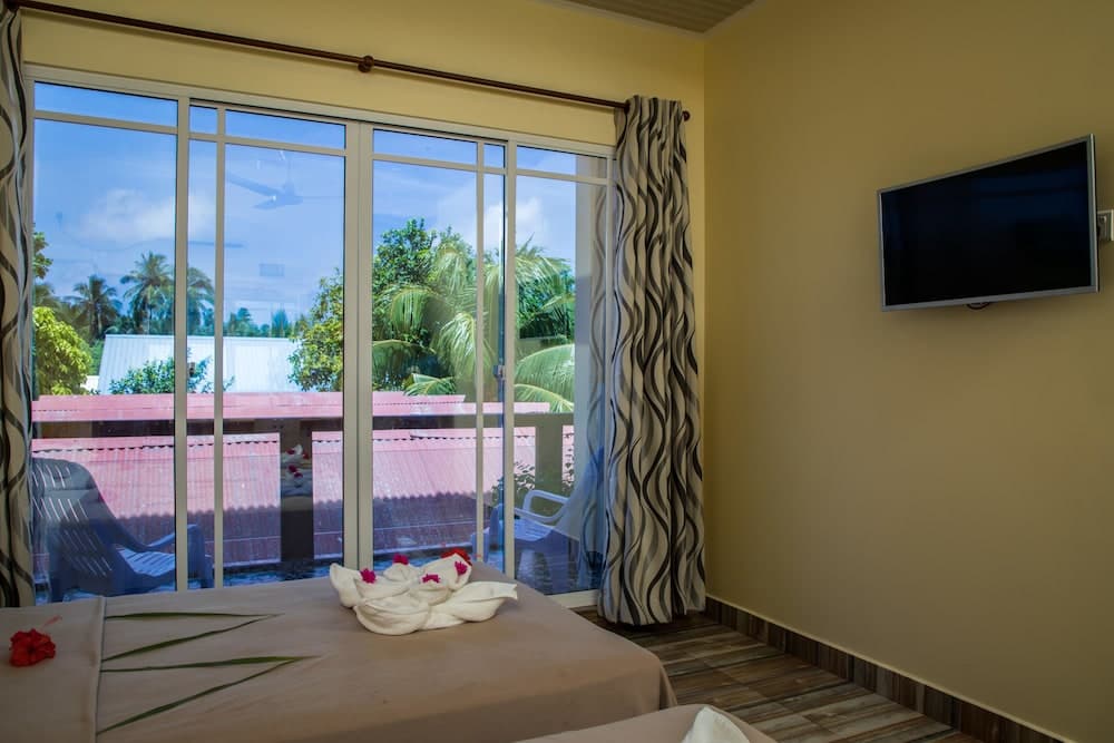 Relax Residence Thoddoo Maldives photo 4