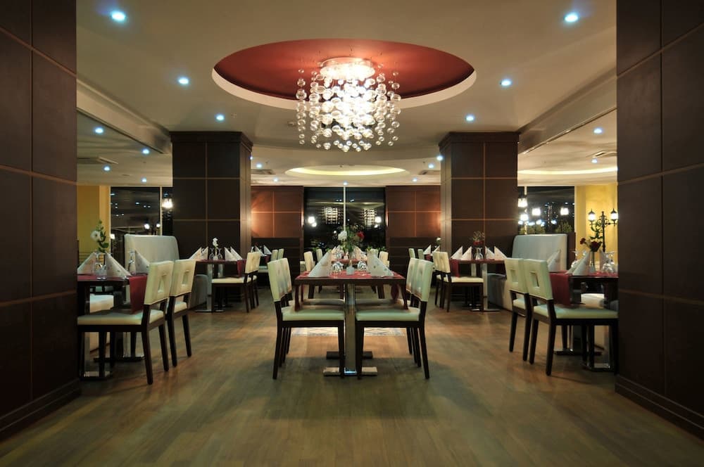 Goldcity Hotel photo 9