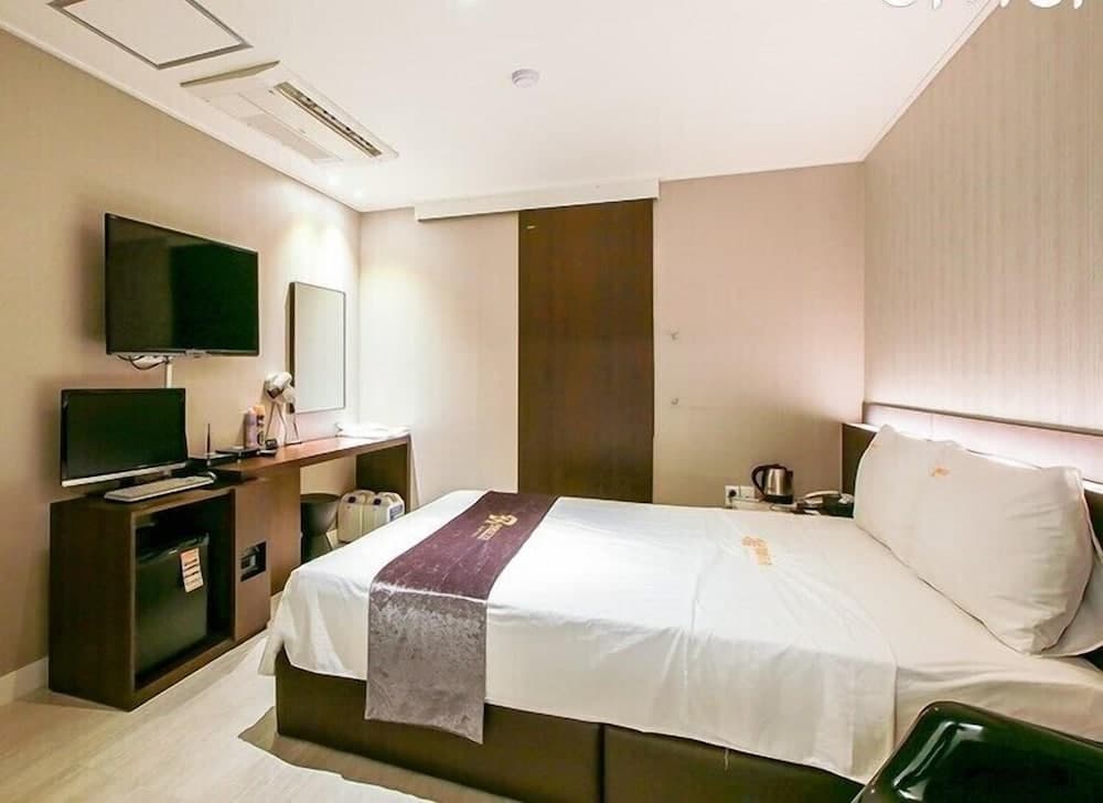 Breeze Hotel photo 8