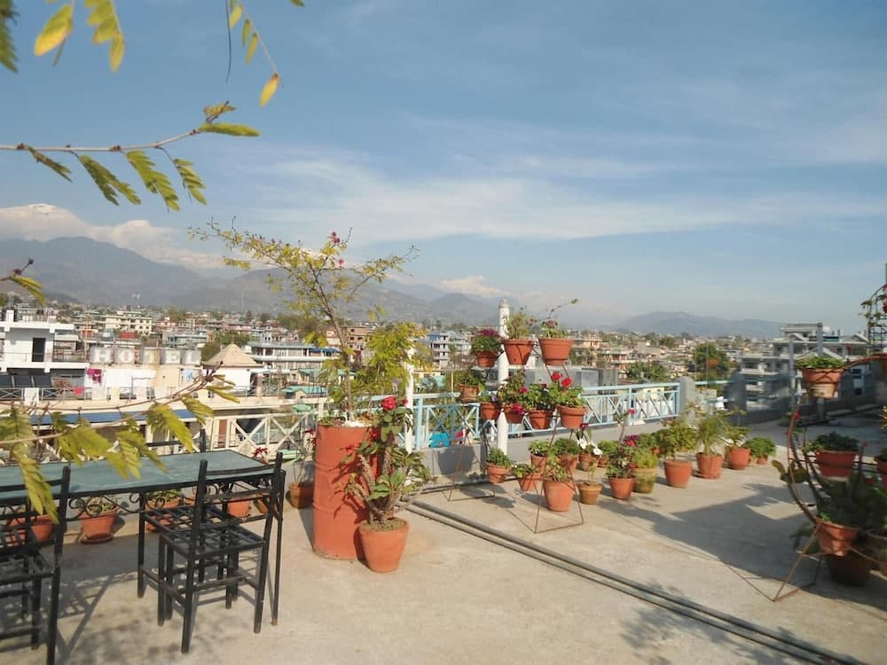 Hotel Fewa Holiday Inn photo 5