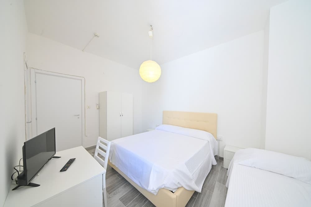 24 Person Holiday Home in Oster Assels