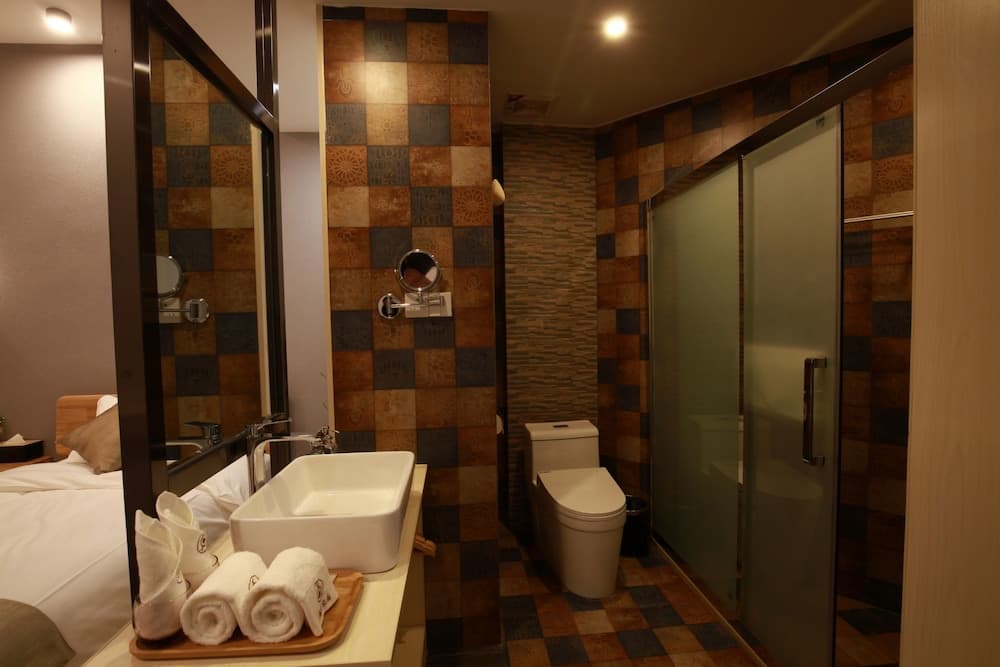 Guilin Lakeside Yige Hotel photo 4