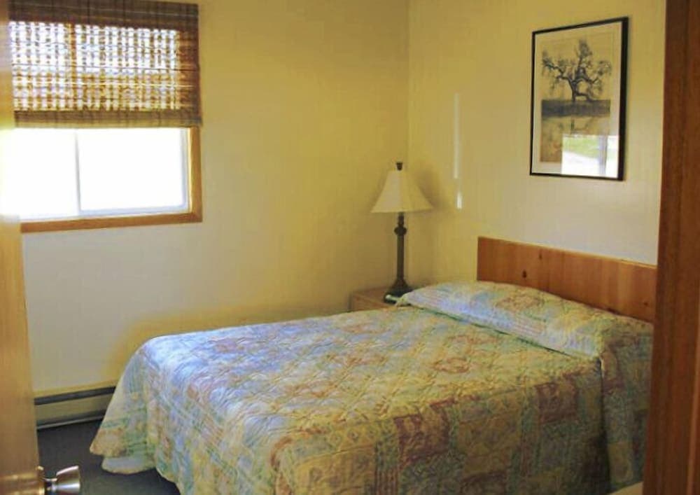 Lighthouse Cottages photo 2