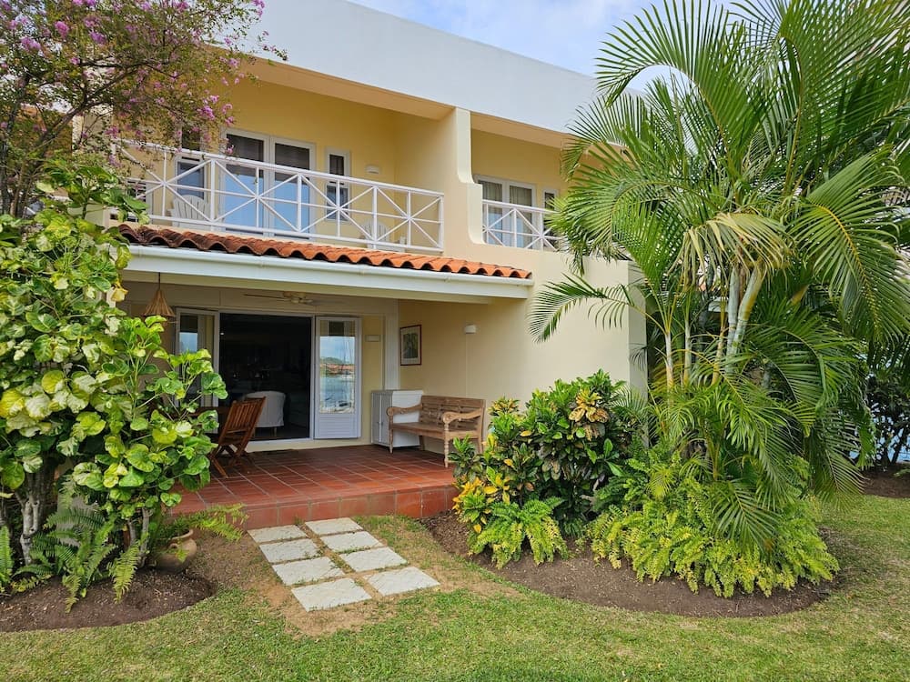 Bay View #2 2 Bedroom Townhouse by RedAwning photo 2