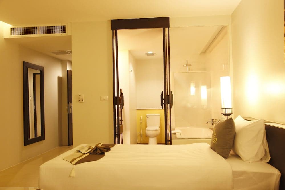Palmyra Patong Resort photo 8