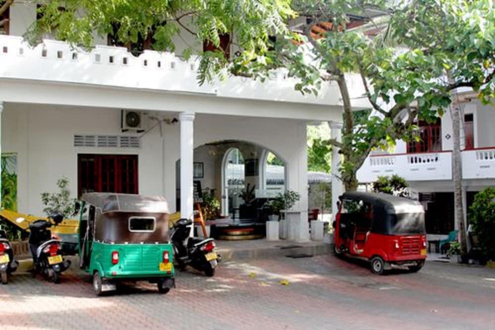 Hotel Happy Night & Restaurant photo 4