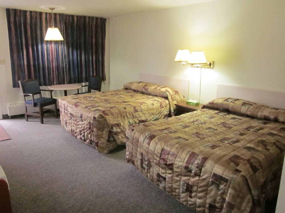 Chinook Motel photo 5