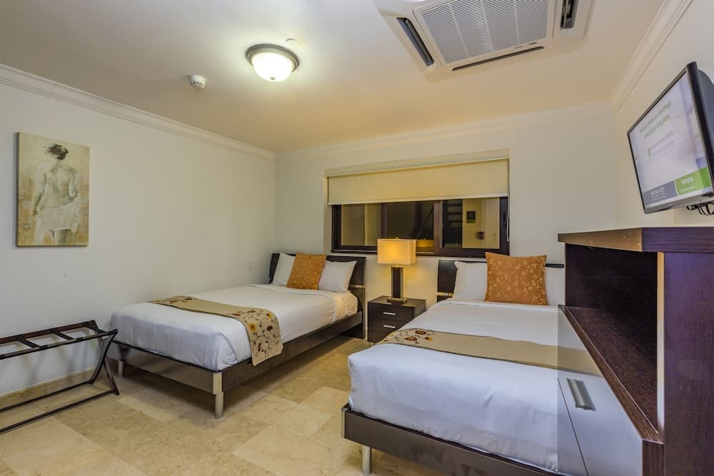 Palm Aruba Condos photo 3