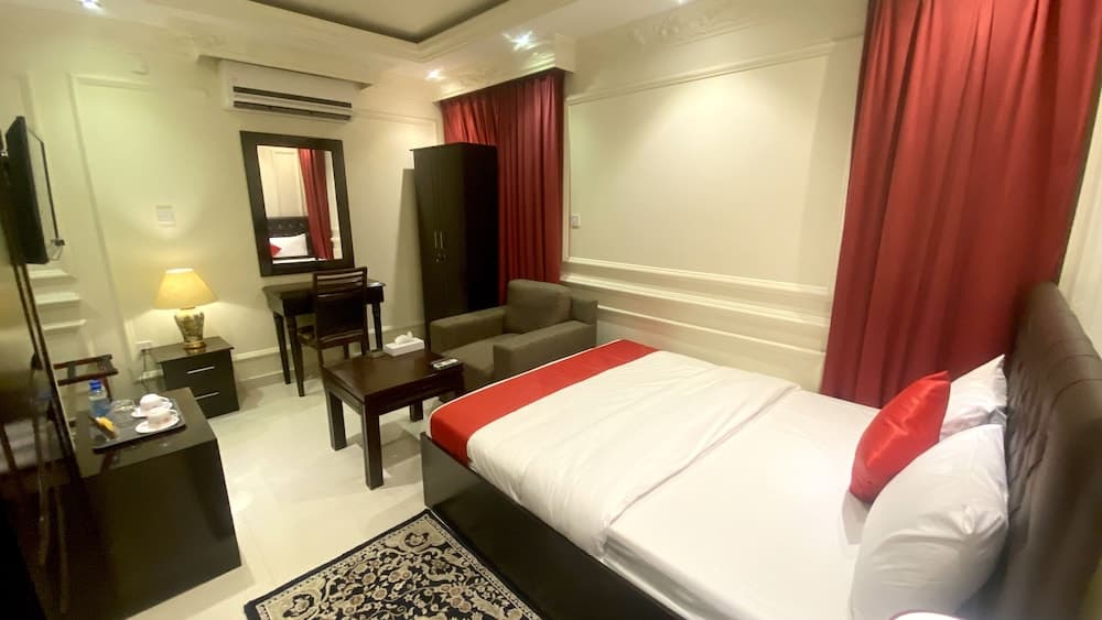 Majestic Hotel photo 5