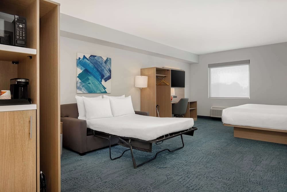 Quality Inn & Suites photo 4