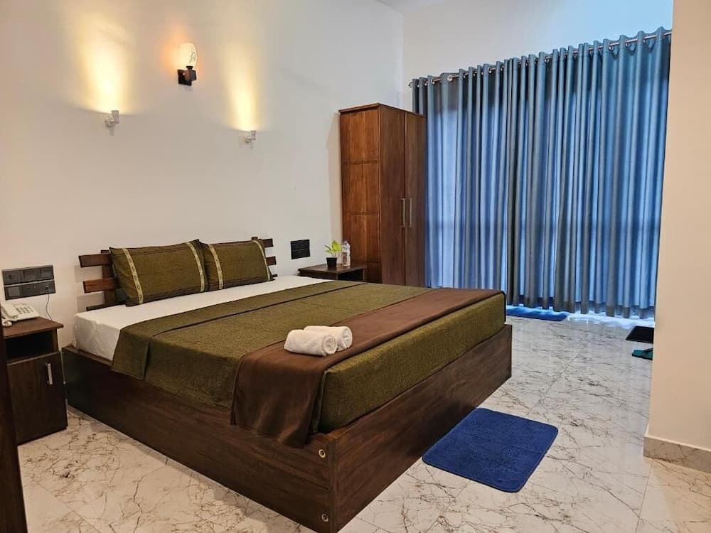 Golden sky Residence photo 4