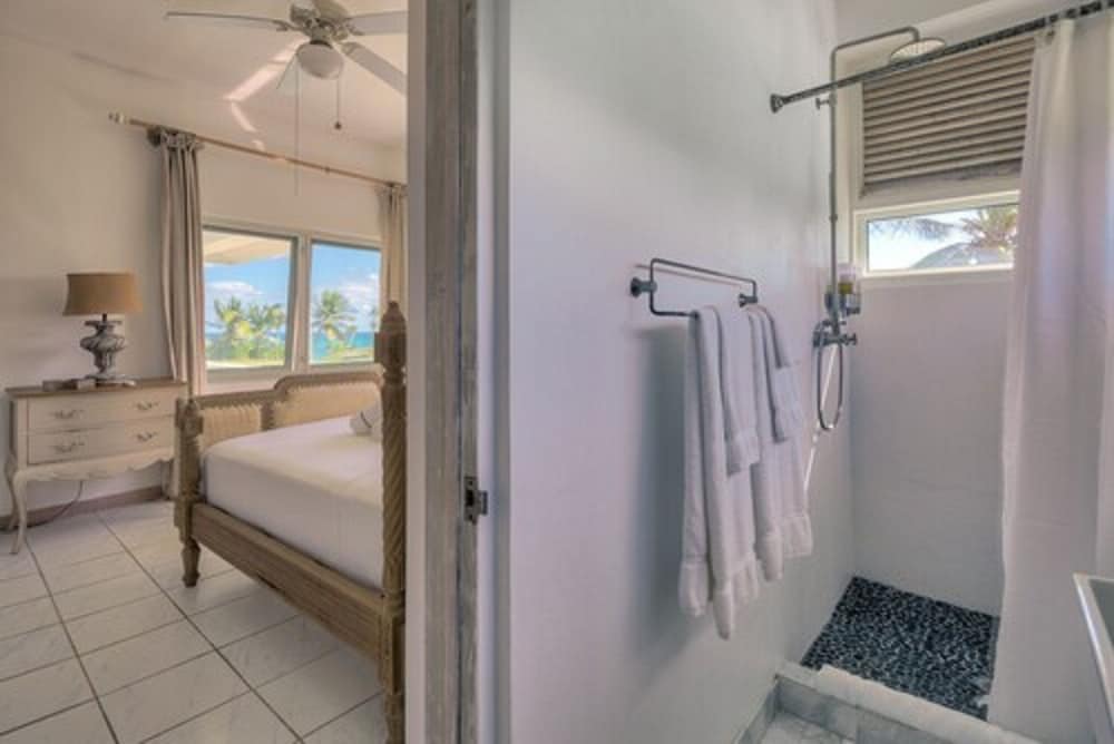 La Bougainvillea Hotel and Villas photo 5