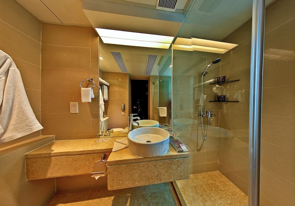 The Bauhinia Hotel Tsim Sha Tsui photo 8