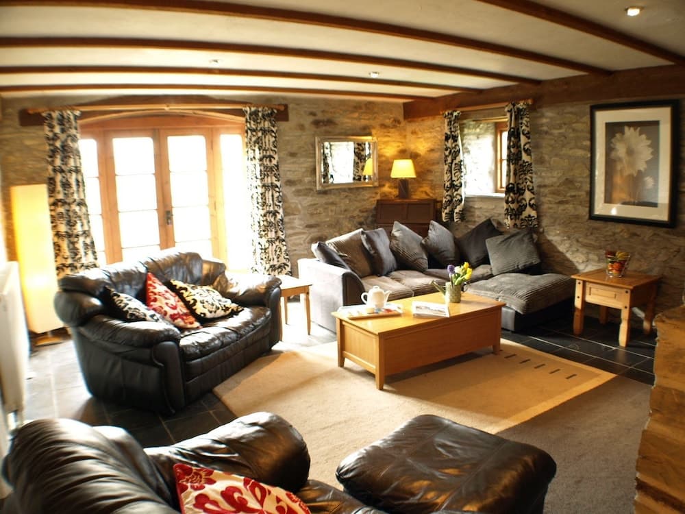 Polean Farm Cottages photo 6