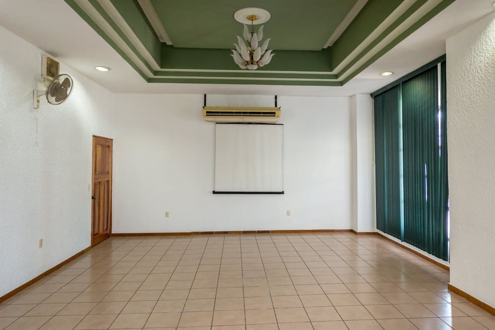 meeting & event spaces