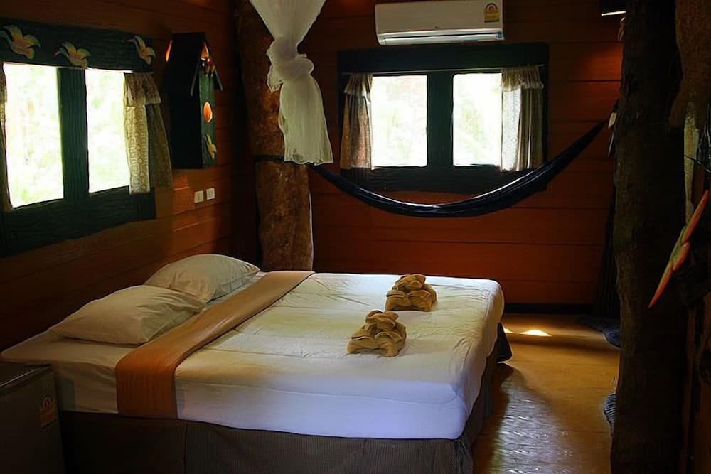 Khao Sok Tree House photo 7