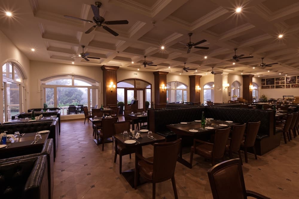 Montrose Golf Resort & Spa photo 5