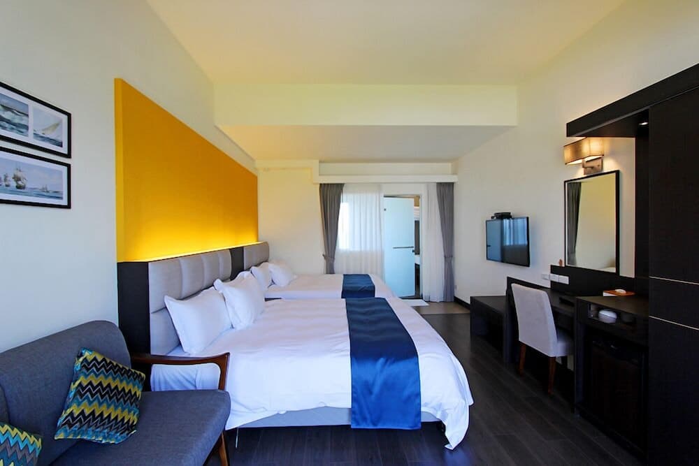 Celebrity 99 Hotel photo 7