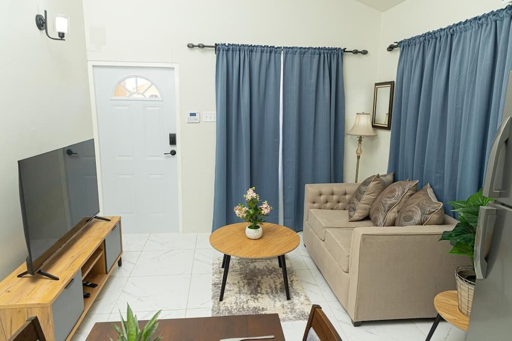 Phoenix Park Villas Portmore photo 5