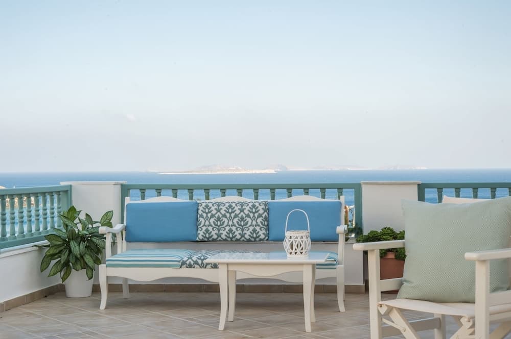 Aphrodite Studios photo 3