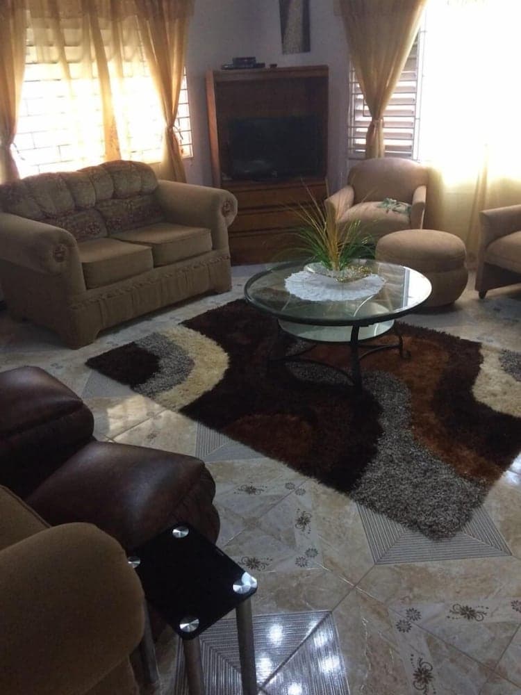 Hi Thatcher Villa photo 4