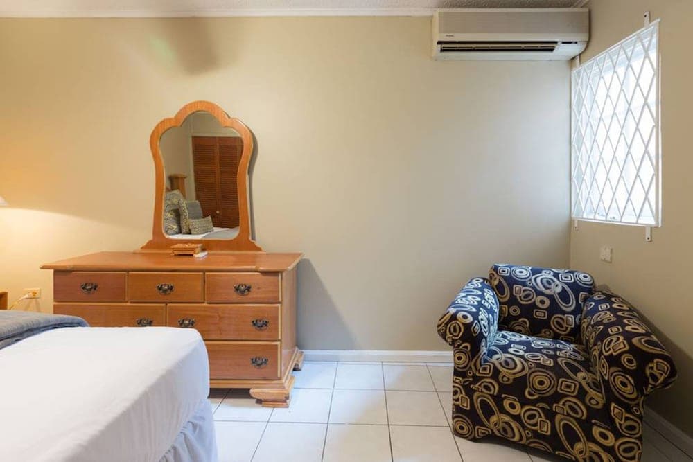 Kingston Most Centrally Located One Bdrm photo 8
