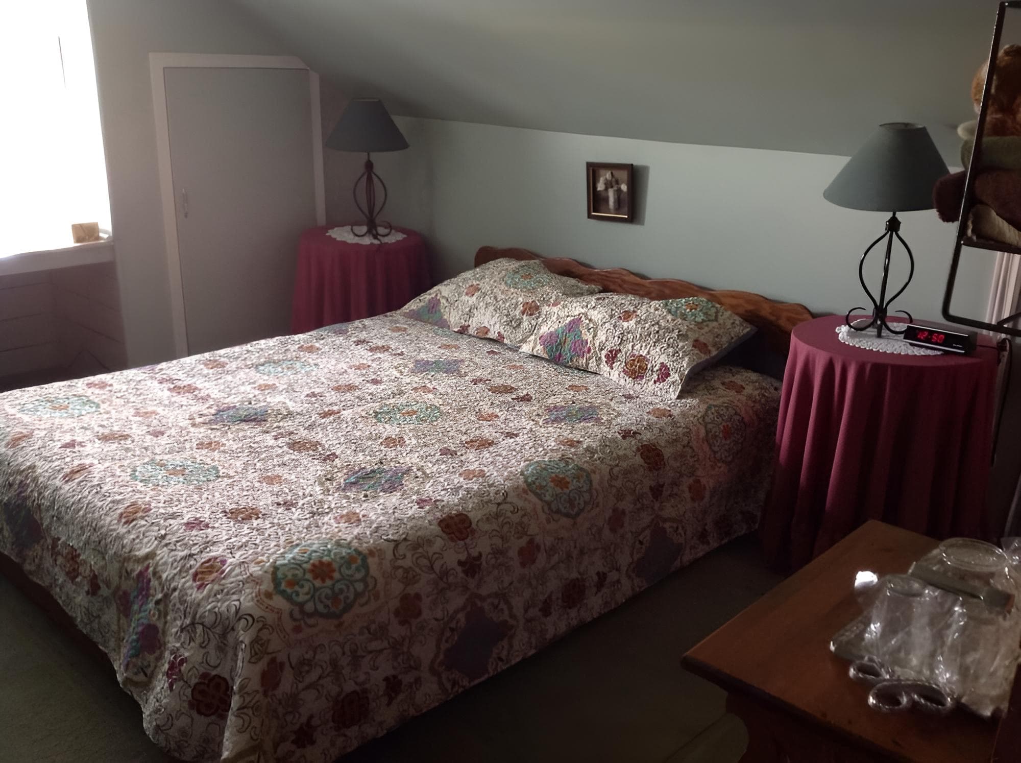 Maple Tourist Home Bed & Breakfast photo 6