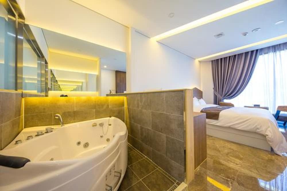 S Hotel Suncheon photo 8