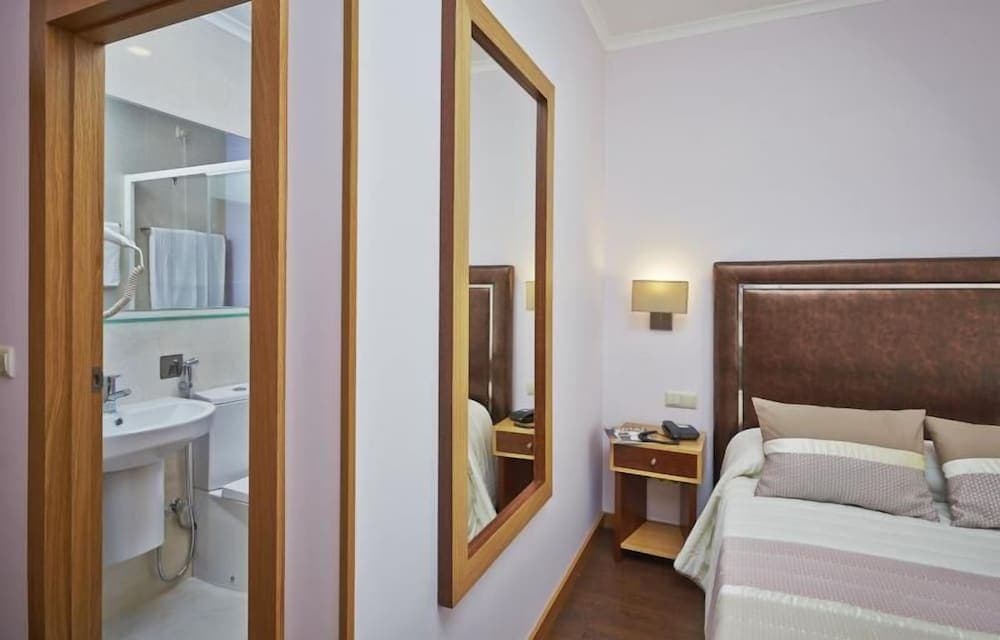 Welcome In - Suites & Hostel photo 7