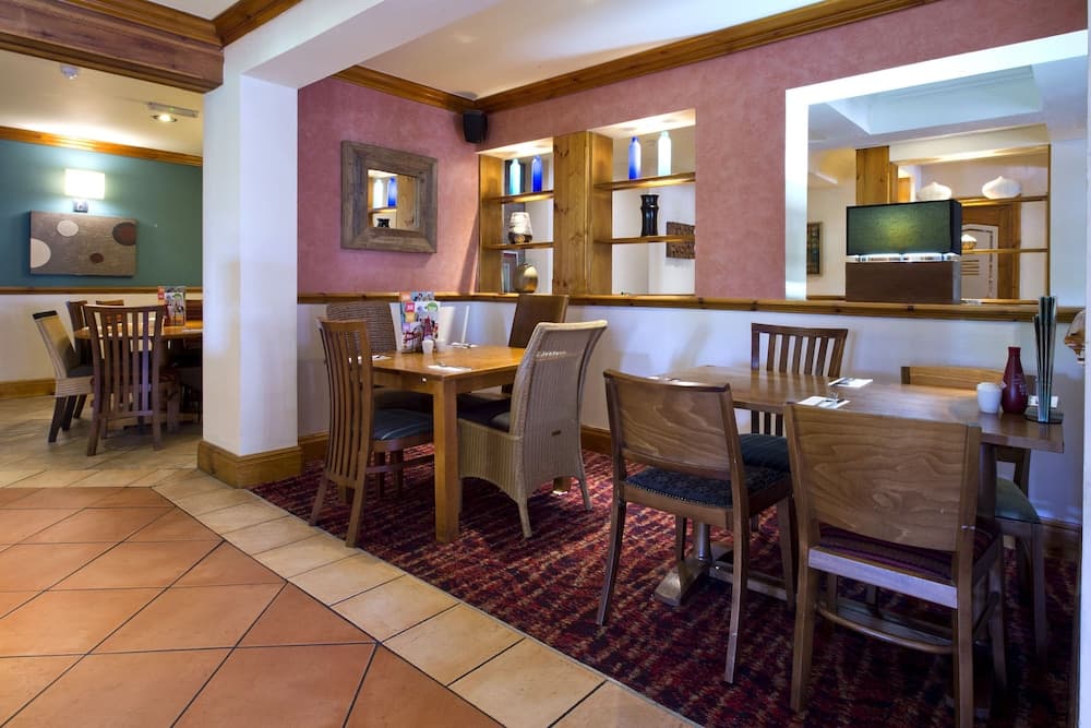 Premier Inn Bristol South photo 4