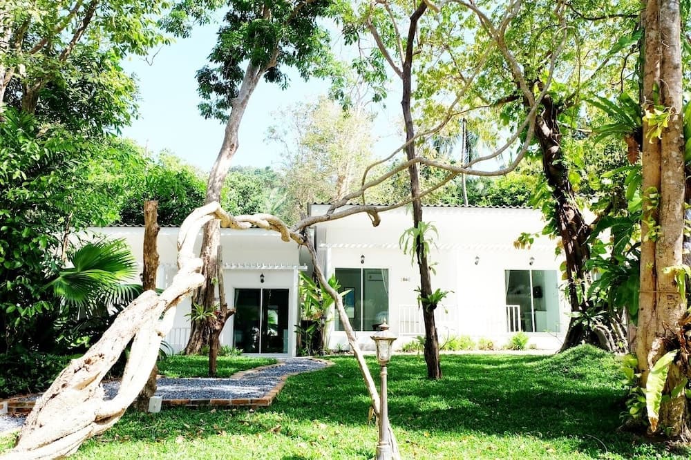 Whalecome Aonang Resort photo 9