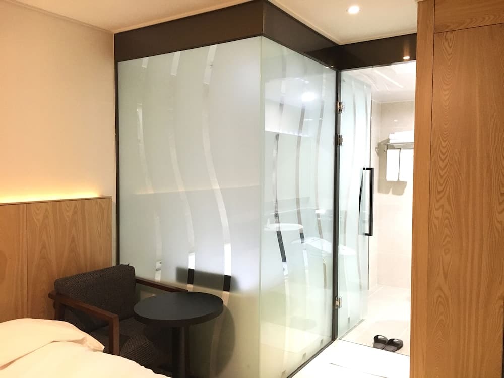 K Tourist Hotel photo 8