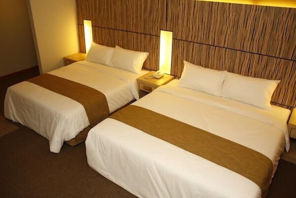 Grand Medallion Hotel photo 7